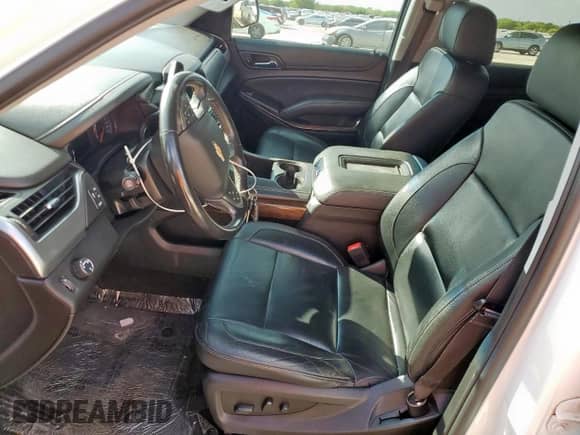 2018 Chevrolet Suburban LT with VIN 1GNSCHKC9JR253098, listed as a Copart auction lot 81742825 with 132,880 mi miles and Salvage title. Bid and sale history available at DreamBid. Image 7.