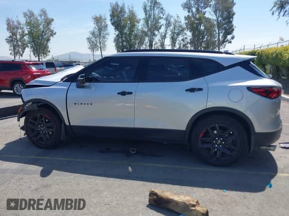 2021 Chevrolet Blazer LT с VIN 3GNKBDRS9MS533842, выставлен на аукционе IAAI как лот 41874640 с пробегом 49 446 миль миль и . История ставок и продаж доступна на DreamBid. Изображение 14.