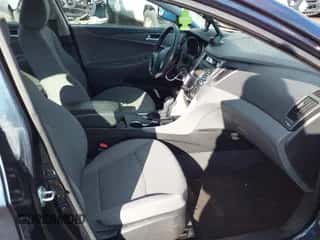 2013 Hyundai Sonata GLS с VIN 5NPEB4AC7DH548814, выставлен на аукционе IAAI как лот 43498175 с пробегом 141 020 миль миль и . История ставок и продаж доступна на DreamBid. Изображение 5.