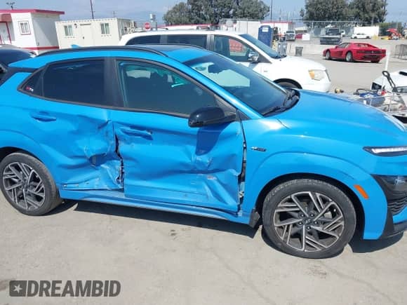 2023 Hyundai Kona N Line с VIN KM8K33A33PU943170, выставлен на аукционе IAAI как лот 42393944 с пробегом 63 192 миль миль и . История ставок и продаж доступна на DreamBid. Изображение 6.