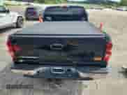 2006 Chevrolet Silverado 1500 LT3 z VIN 1GCEK19Z26Z291595, wystawiony jako Copart lot #70046865 z przebiegiem 192 625 mil mil oraz Czysty tytuł • Clean title. Historia ofert i sprzedaży dostępna na DreamBid. Obrazek 6.