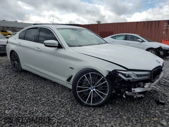 2023 BMW 5 Series 530e с VIN WBA13AG07PCN57629, выставлен на аукционе Copart как лот 68728835 с пробегом Не указан миль и Списание • Salvage title. История ставок и продаж доступна на DreamBid. Изображение 4.