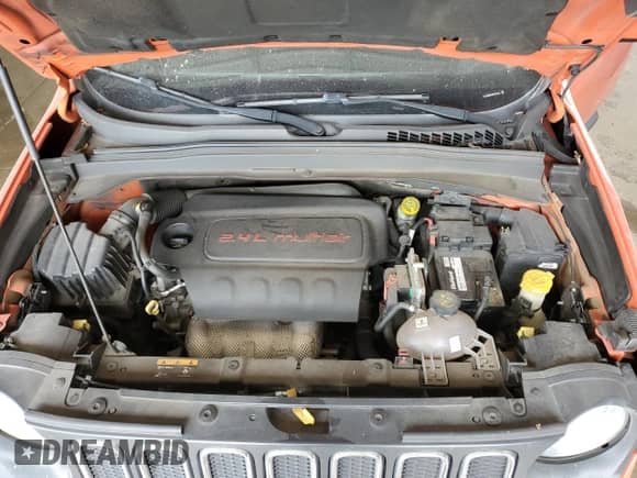 2017 Jeep Renegade Latitude с VIN ZACCJABBXHPF97985, выставлен на аукционе Copart как лот 68295615 с пробегом 119 398 миль миль и Списание • Salvage title. История ставок и продаж доступна на DreamBid. Изображение 12.