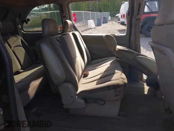 2002 Dodge Caravan SE с VIN 1B8GP25352B679162, выставлен на аукционе IAAI как лот 42031385 с пробегом 200 823 миль миль и . История ставок и продаж доступна на DreamBid. Изображение 8.