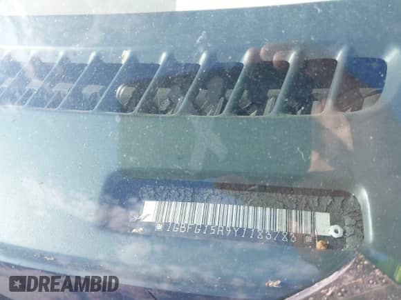 2000 Chevrolet Express Cargo YF7 z VIN 1GBFG15R9Y1183783, wystawiony jako IAAI lot #42715965 z przebiegiem 228 003 mil mil oraz . Historia ofert i sprzedaży dostępna na DreamBid. Obrazek 9.