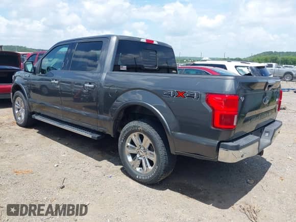 2018 Ford F-150 XL z VIN 1FTEW1EP7JKG02240, wystawiony jako IAAI lot #42663522 z przebiegiem 109 257 mil mil oraz . Historia ofert i sprzedaży dostępna na DreamBid. Obrazek 3.