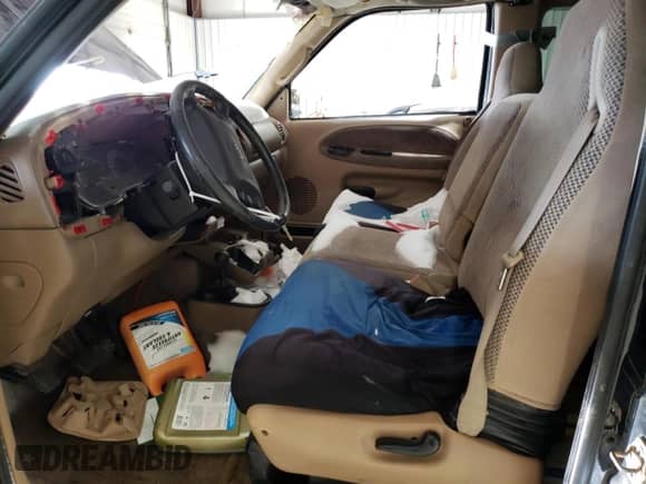 2001 Dodge 1500 с VIN 1B7HF13YX1J276349, выставлен на аукционе Copart как лот 41644455 с пробегом 109 285 миль миль и Списание • Salvage title. История ставок и продаж доступна на DreamBid. Изображение 7.