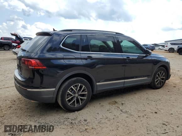 2020 Volkswagen Tiguan SE с VIN 3VV3B7AX9LM017538, выставлен на аукционе Copart как лот 71480935 с пробегом 87 200 миль миль и Списание • Salvage title. История ставок и продаж доступна на DreamBid. Изображение 3.