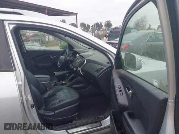 2012 Hyundai Tucson GLS с VIN KM8JU3AC3CU364151, выставлен на аукционе IAAI как лот 41671914 с пробегом 188 128 миль миль и . История ставок и продаж доступна на DreamBid. Изображение 5.