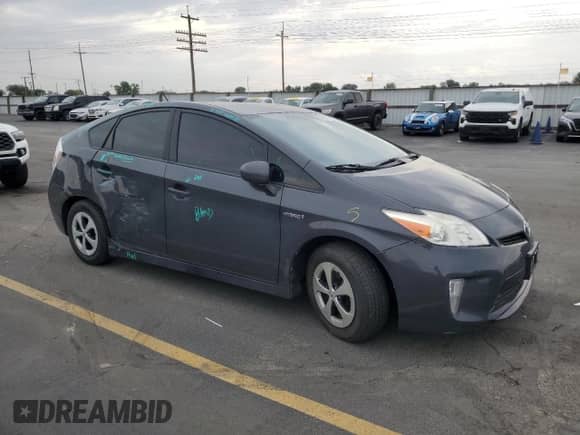 2014 Toyota Prius Four с VIN JTDKN3DU2E0363089, выставлен на аукционе Copart как лот 69202195 с пробегом 117 625 миль миль и Списание • Salvage title. История ставок и продаж доступна на DreamBid. Изображение 4.
