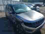 2018 Jeep Compass Trailhawk z VIN 3C4NJDDB9JT169184, wystawiony jako IAAI lot #42989268 z przebiegiem 97 221 mil mil oraz . Historia ofert i sprzedaży dostępna na DreamBid. Obrazek 6.