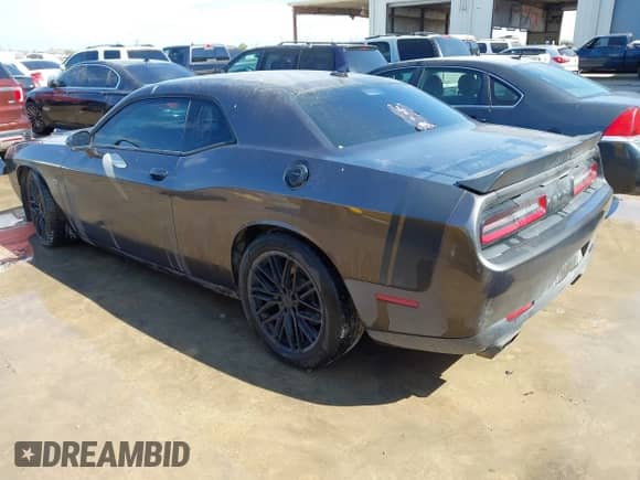 2016 Dodge Challenger R/T Scat Pack with VIN 2C3CDZFJ3GH289908, listed as a IAAI auction lot 43268204 with 164,872 mi miles and . Bid and sale history available at DreamBid. Image 3.