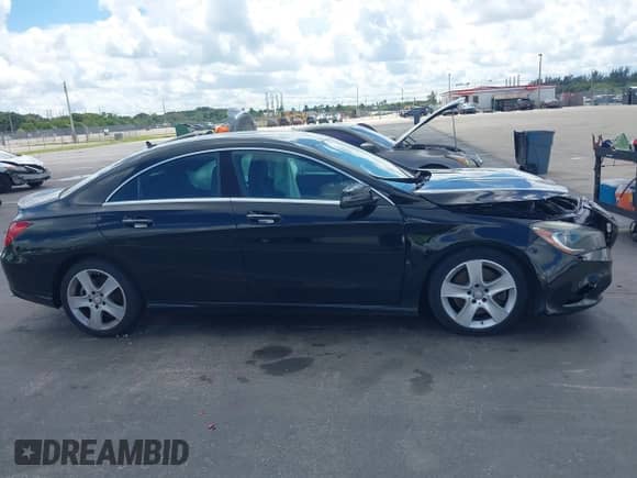 2015 Mercedes-Benz CLA 250 with VIN WDDSJ4GB3FN186798, listed as a IAAI auction lot 43414911 with 149,029 mi miles and . Bid and sale history available at DreamBid. Image 13.