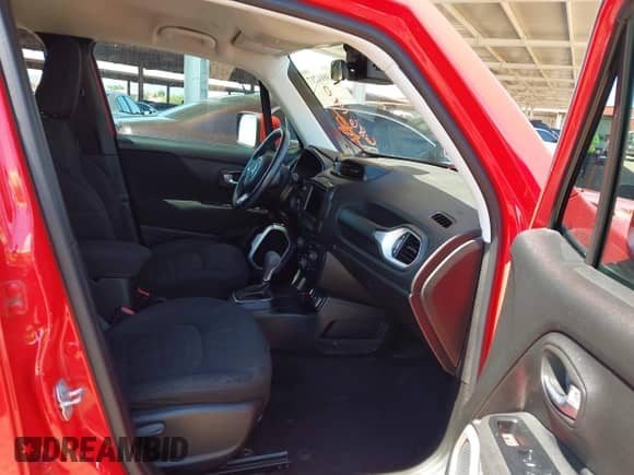 2018 Jeep Renegade Latitude with VIN ZACCJABB3JPG86190, listed as a IAAI auction lot 43011217 with 58,354 mi miles and . Bid and sale history available at DreamBid. Image 5.