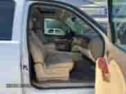 2009 Chevrolet Tahoe with VIN 1GNFK13589R182757, listed as a Copart auction lot 50449235 with 216,013 mi miles and Clean title. Bid and sale history available at DreamBid. Image 5.