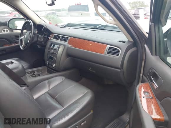 2007 GMC Sierra 1500 SLE2 z VIN 1GTEK19087Z523488, wystawiony jako IAAI lot #42368261 z przebiegiem 90 143 mil mil oraz . Historia ofert i sprzedaży dostępna na DreamBid. Obrazek 5.