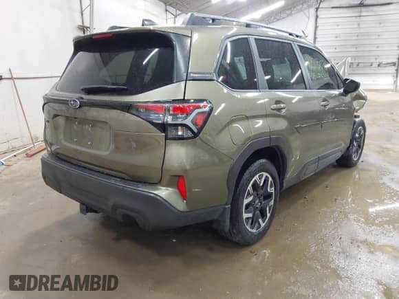 2025 Subaru Forester Premium z VIN JF2SLDDC9SH438517, wystawiony jako IAAI lot #42503076 z przebiegiem 7 773 mil mil oraz . Historia ofert i sprzedaży dostępna na DreamBid. Obrazek 4.