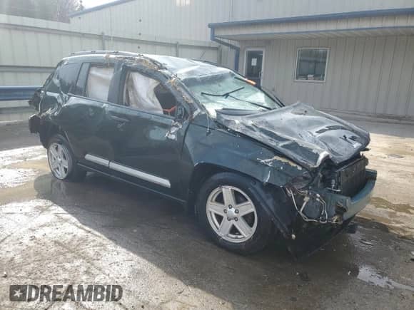 2010 Jeep Compass Latitude с VIN 1J4NF1FB2AD671550, выставлен на аукционе Copart как лот 53055385 с пробегом 82 127 миль миль и Списание • Salvage title. История ставок и продаж доступна на DreamBid. Изображение 4.