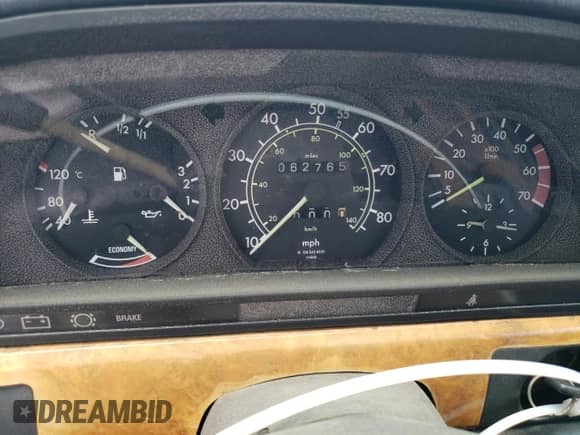 1982 Mercedes-Benz 380 with VIN WDBCA43A1CB001087, listed as a Copart auction lot 65605794 with 62,765 mi miles and Clean title. Bid and sale history available at DreamBid. Image 9.