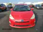 2012 Toyota Prius Two with VIN JTDKDTB32C1018648, listed as a Copart auction lot 82446335 with 365,874 mi miles and Salvage title. Bid and sale history available at DreamBid. Image 5.