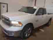 2013 Ram 1500 SLT z VIN 1C6RR7GT8DS541465, wystawiony jako IAAI lot #43408290 z przebiegiem 246 472 mil mil oraz . Historia ofert i sprzedaży dostępna na DreamBid. Obrazek 2.