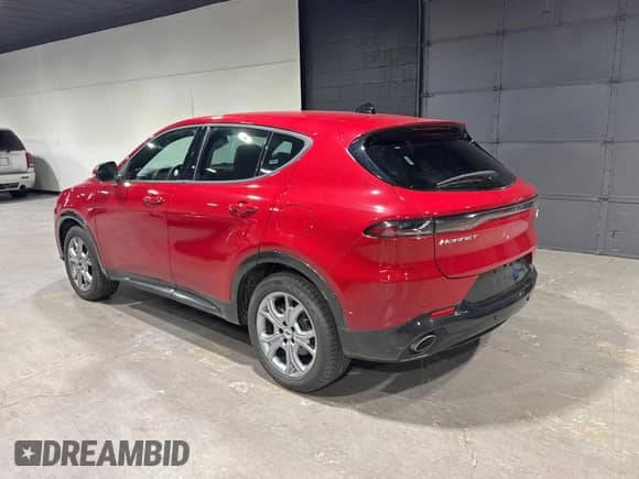 2024 Dodge Hornet R/T with VIN ZACPDFCW6R3A31855, listed as a Copart auction lot 70372285 with 12,161 mi miles and Clean title. Bid and sale history available at DreamBid. Image 3.