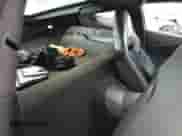 2017 Chevrolet Corvette Z51 3LT с VIN 1G1YM2D70H5118356, выставлен на аукционе Copart как лот 72786214 с пробегом Не указан миль и Списание • Salvage title. История ставок и продаж доступна на DreamBid. Изображение 10.