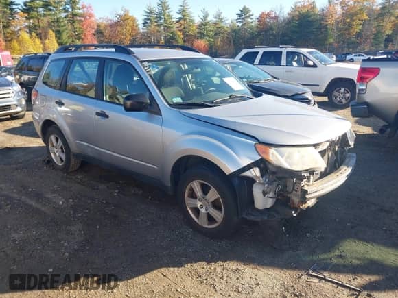 2012 Subaru Forester X z VIN JF2SHABC8CH409577, wystawiony jako IAAI lot #43490487 z przebiegiem 143 372 mil mil oraz . Historia ofert i sprzedaży dostępna na DreamBid. Obrazek 1.