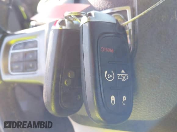 2014 Ram 1500 Longhorn z VIN 1C6RR7PT7ES268181, wystawiony jako IAAI lot #41887749 z przebiegiem 136 081 mil mil oraz . Historia ofert i sprzedaży dostępna na DreamBid. Obrazek 11.