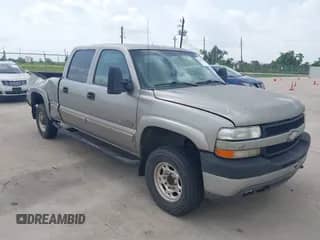 2002 Chevrolet Silverado 2500HD LS с VIN 1GCHC23122F177241, выставлен на аукционе IAAI как лот 42570806 с пробегом 377 500 миль миль и . История ставок и продаж доступна на DreamBid. Изображение 1.