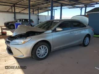 2017 Toyota Camry LE z VIN 4T1BF1FK8HU659031, wystawiony jako Copart lot #81952565 z przebiegiem 89 926 mil mil oraz Szkoda całkowita • Salvage title. Historia ofert i sprzedaży dostępna na DreamBid. Obrazek 1.
