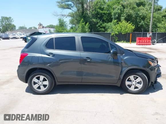 2020 Chevrolet Trax LS с VIN 3GNCJKSB7LL193573, выставлен на аукционе IAAI как лот 42560366 с пробегом 67 311 миль миль и . История ставок и продаж доступна на DreamBid. Изображение 13.