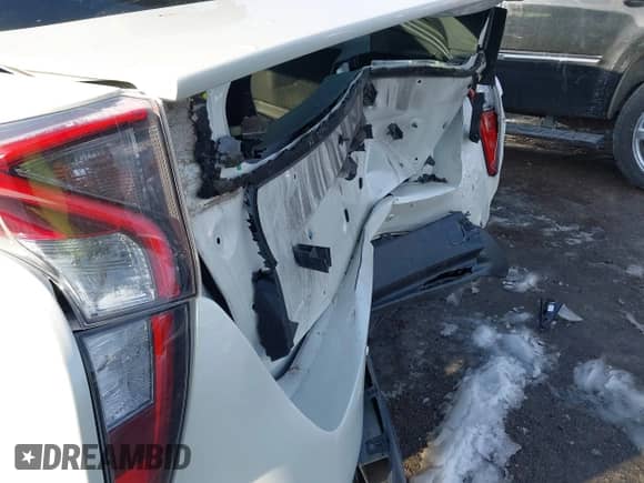 2017 Toyota Prius Two with VIN JTDKARFU0H3031960, listed as a IAAI auction lot 41469497 with 88,946 mi miles and . Bid and sale history available at DreamBid. Image 6.