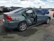 2005 Volvo S60 с VIN YV1RS592752474469, выставлен на аукционе Copart как лот 70924455 с пробегом 124 230 миль миль и Списание • Salvage title. История ставок и продаж доступна на DreamBid. Изображение 3.