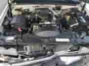 1998 GMC Sierra 1500 с VIN 2GTEC19R9W1535037, выставлен на аукционе Copart как лот 45020785 с пробегом 168 082 миль миль и Списание • Salvage title. История ставок и продаж доступна на DreamBid. Изображение 11.