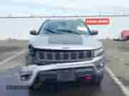 2018 Jeep Compass Trailhawk z VIN 3C4NJDDB7JT419375, wystawiony jako IAAI lot #43213951 z przebiegiem 60 692 mil mil oraz . Historia ofert i sprzedaży dostępna na DreamBid. Obrazek 12.