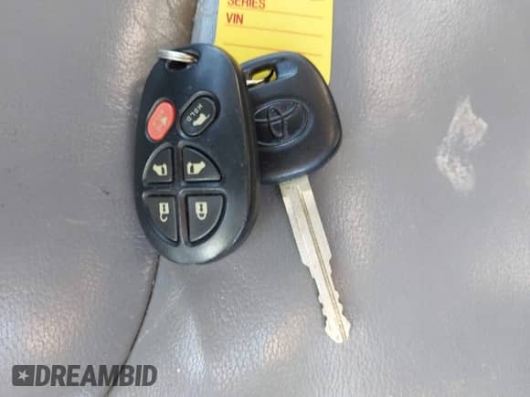 2009 Toyota Sienna XLE with VIN 5TDZK22CX9S232491, listed as a IAAI auction lot 43389674 with 298,733 mi miles and . Bid and sale history available at DreamBid. Image 11.