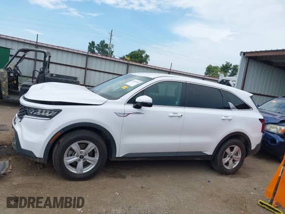 2022 Kia Sorento LX with VIN 5XYRG4LC6NG076260, listed as a IAAI auction lot 42975154 with 98,326 mi miles and . Bid and sale history available at DreamBid. Image 14.