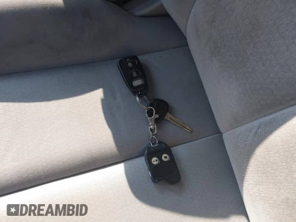 2008 Hyundai Elantra GLS с VIN KMHDU46D38U304463, выставлен на аукционе IAAI как лот 43265099 с пробегом 200 421 миль миль и . История ставок и продаж доступна на DreamBid. Изображение 11.