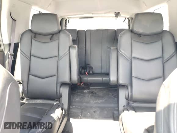 2017 Cadillac Escalade Premium Luxury z VIN 1GYS4CKJ9HR374645, wystawiony jako Copart lot #55579425 z przebiegiem 105 357 mil mil oraz Czysty tytuł • Clean title. Historia ofert i sprzedaży dostępna na DreamBid. Obrazek 10.