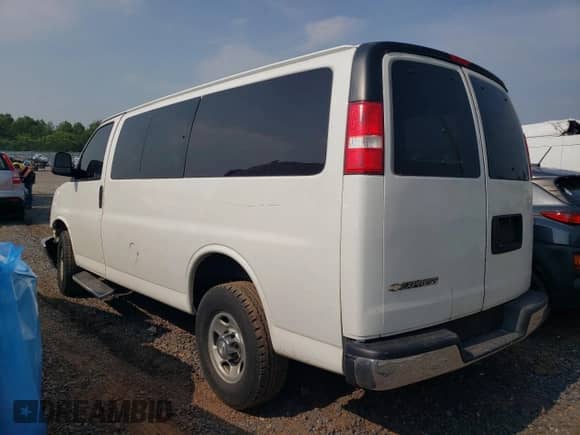 2019 Chevrolet Express Passenger LT с VIN 1GAZGMFP7K1291732, выставлен на аукционе Copart как лот 59741345 с пробегом 155 975 миль миль и Списание • Salvage title. История ставок и продаж доступна на DreamBid. Изображение 2.