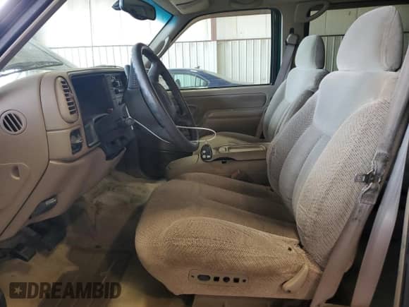 1999 Chevrolet Suburban with VIN 1GNFK16R1XJ386729, listed as a Copart auction lot 80654155 with 180,019 mi miles and Salvage title. Bid and sale history available at DreamBid. Image 7.