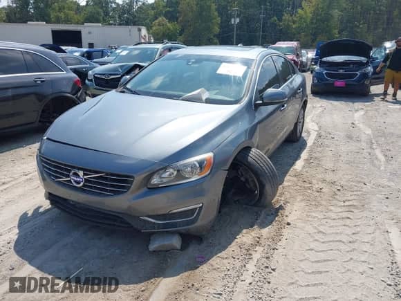 2016 Volvo S60 T5 Premier с VIN YV1612TK4G2393932, выставлен на аукционе IAAI как лот 43180461 с пробегом 54 026 миль миль и . История ставок и продаж доступна на DreamBid. Изображение 2.