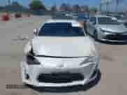 2014 Scion FR-S z VIN JF1ZNAA13E8702270, wystawiony jako IAAI lot #42521922 z przebiegiem 134 110 mil mil oraz . Historia ofert i sprzedaży dostępna na DreamBid. Obrazek 12.