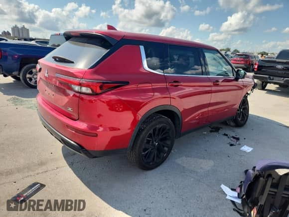 2023 Mitsubishi Outlander SE with VIN JA4J3UA84PZ042517, listed as a Copart auction lot 71360985 with 61,192 mi miles and Salvage title. Bid and sale history available at DreamBid. Image 3.