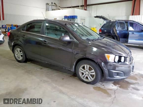 2016 Chevrolet Sonic LT с VIN 1G1JC5SH0G4120842, выставлен на аукционе Copart как лот 69886175 с пробегом 100 370 миль миль и Списание • Salvage title. История ставок и продаж доступна на DreamBid. Изображение 4.