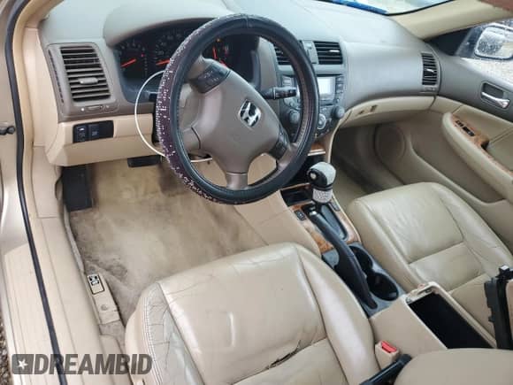 2005 Honda Accord EX-L with VIN 1HGCM66505A070172, listed as a Copart auction lot 83819895 with 157,182 mi miles and Clean title. Bid and sale history available at DreamBid. Image 8.