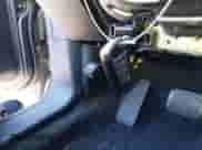 2018 Ford Explorer XLT z VIN 1FM5K7DH7JGA40847, wystawiony jako IAAI lot #43525561 z przebiegiem 85 342 mil mil oraz . Historia ofert i sprzedaży dostępna na DreamBid. Obrazek 11.