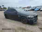 2016 BMW 5 Series 550i z VIN WBAKN9C50GD962143, wystawiony jako Copart lot #59698315 z przebiegiem 108 016 mil mil oraz Czysty tytuł • Clean title. Historia ofert i sprzedaży dostępna na DreamBid. Obrazek 4.