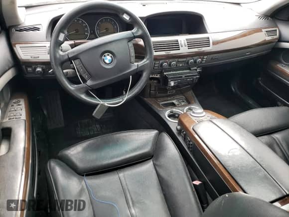 2008 BMW 7 Series 750Li с VIN WBAHN83548DT81797, выставлен на аукционе Copart как лот 49003345 с пробегом Не указан миль и Чистый • Clean title. История ставок и продаж доступна на DreamBid. Изображение 8.